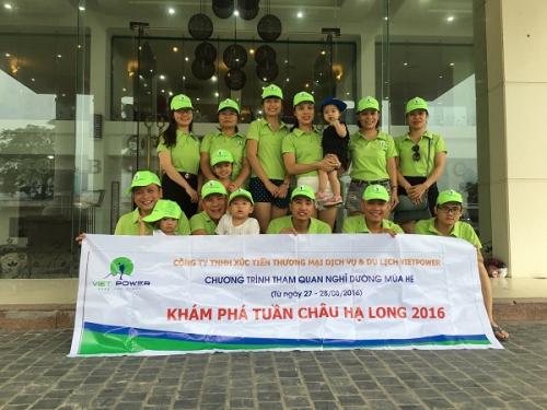 Công ty Du lịch Vietpower tổ chức du lịch hè cho nhân viên tại Tuần Châu Hạ Long