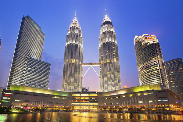 Tháp đôi Petronas Malaysia Tháp đôi Petronas Malaysia