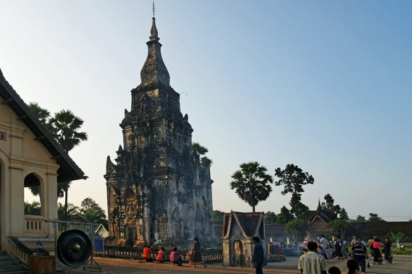Thánh địa Phật giáo That Ing Hang Thánh địa Phật giáo That Ing Hang
