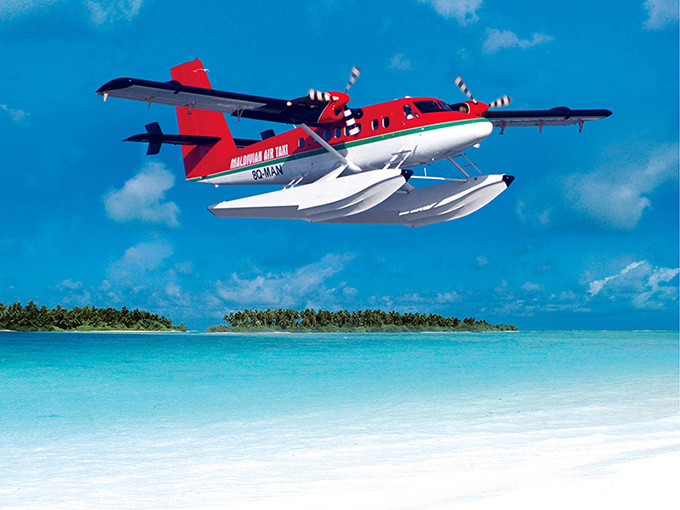 Du ngoạn ngắm nhìn toàn cảnh Maldives từ trên cao bằng Thủy Phi Cơ