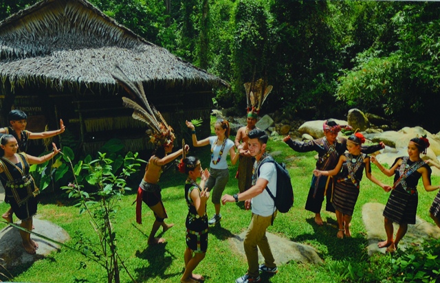 Làng văn hóa Mari Mari Làng văn hóa Mari Mari