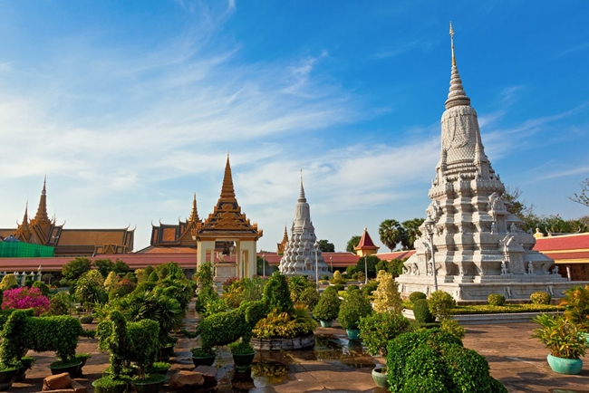 Chùa Vàng chùa Bạc