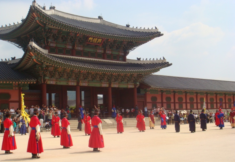 Cung điện Hoàng gia KyeongBok