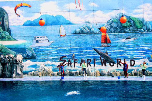 Vườn thú lộ thiên Safari World