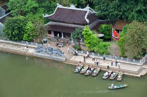Tour du lịch Hồ Chí Minh - Hà Nội - Chùa Bái Đính - Tràng An - Hạ long